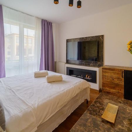 Main Square 5 Star Luxury Apartment With View Cluj-Napoca Exterior photo